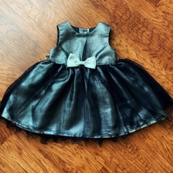 Rosenau Baby Dress Set 18M – Silver Bodice, Navy Mesh Skirt & Bloomers | Silver - Picture 2 of 9